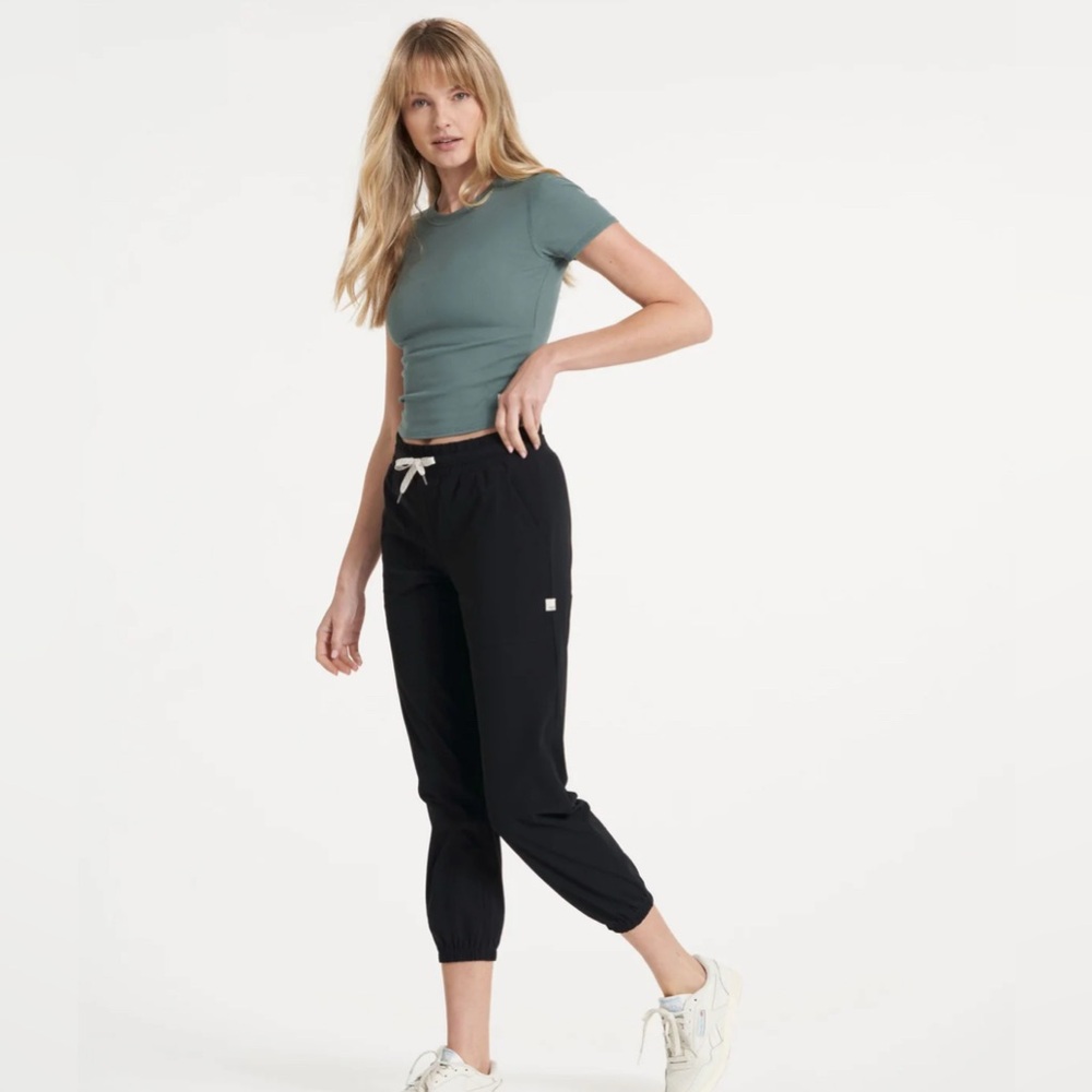 Vuori Black Miles Joggers Sz. L